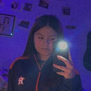 Meet your Posher, Becca